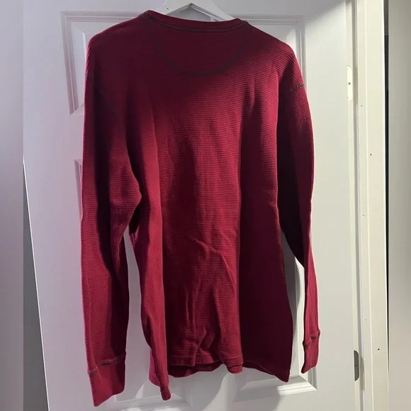 Worn once! Men’s XLT Northwest Territory Burgundy Thermal Top! - Picture 4 of 4